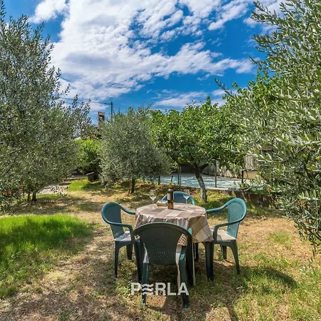 Apartment Sophie With Garden Near Beautiful *